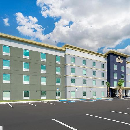 Hometowne Studios By Red Roof Tampa - Airport 외부 사진